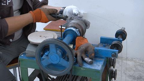 來(lái)鳳這個(gè)村的五金制品加工廠(chǎng)迎來(lái)500萬(wàn)大訂單