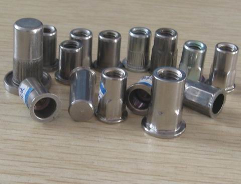 供應(yīng)通孔螺母柱,壓鉚螺母柱,壓鉚螺母柱用在什么產(chǎn)品上邊_機(jī)電之家